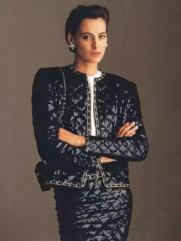 巴黎女人的时尚圣经_时尚圣经在线阅读_巴黎女人生活圣经