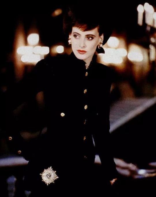 巴黎女人的时尚圣经_巴黎女人生活圣经_时尚圣经在线阅读