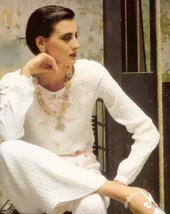 巴黎女人的时尚圣经-巴黎女人圣经pdf(图5) 巴黎女人的时尚圣经_巴黎女人圣经pdf_时尚圣经pdf