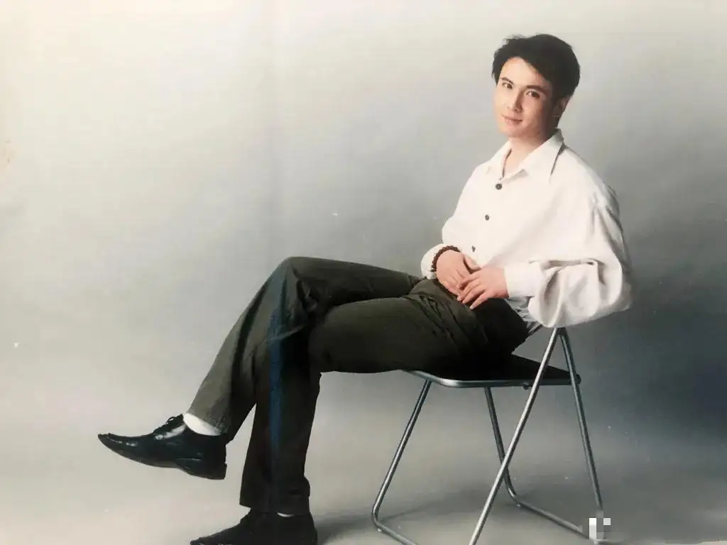 时尚完成度全靠脸_时尚的完成度是脸_时尚脸是什么样的