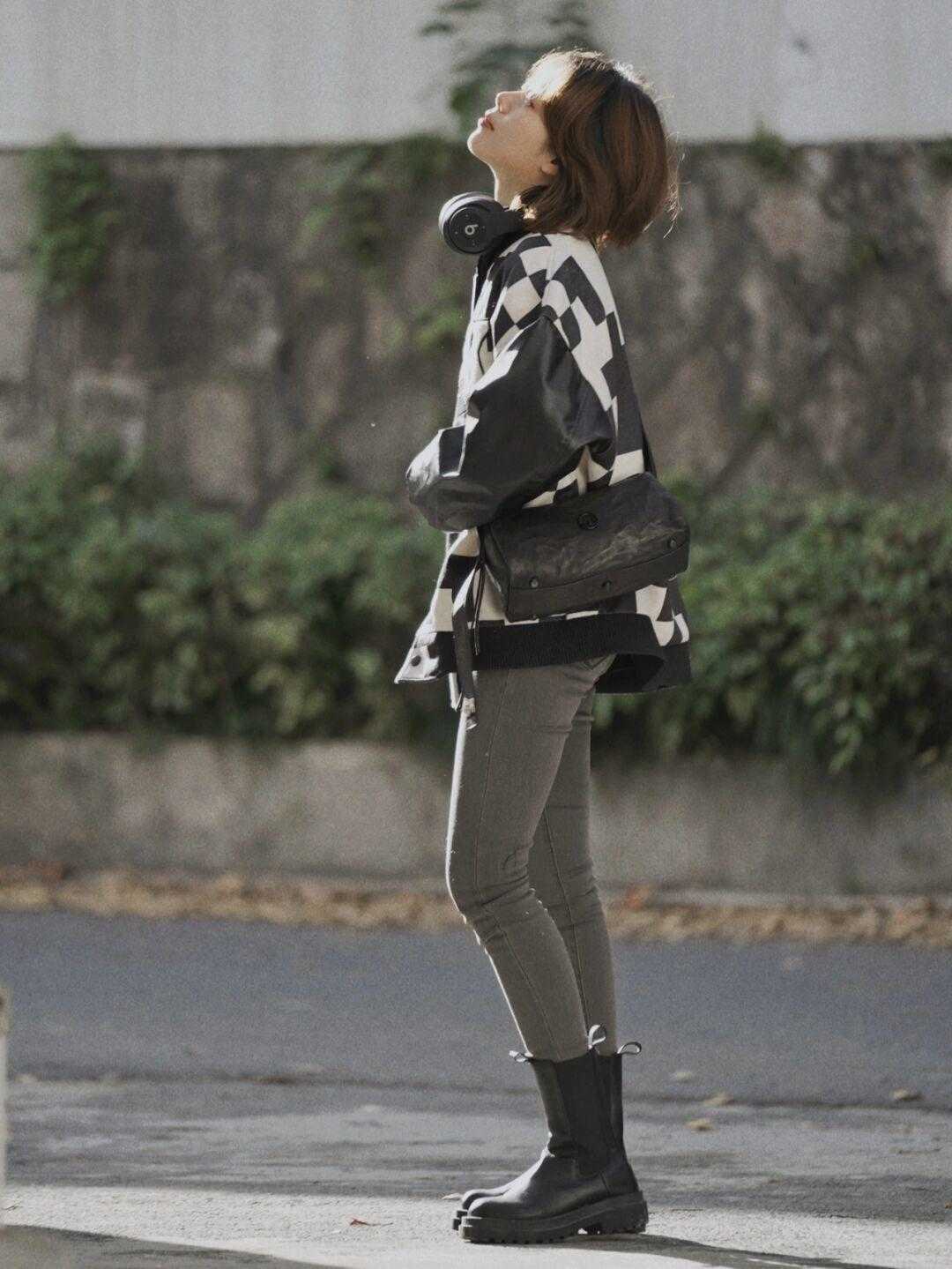 时尚马丁靴_马丁靴时尚穿搭_马丁靴时尚吗