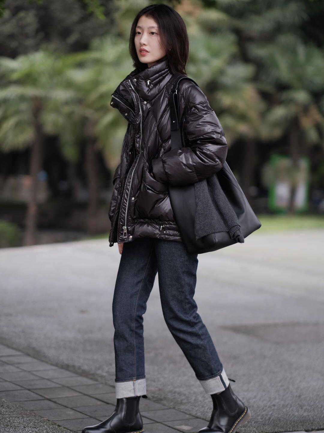 时尚马丁靴_马丁靴时尚穿搭_马丁靴时尚吗