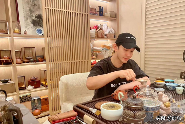 时尚的完成度是脸-时尚完成度全靠脸(图11) 时尚脸是什么样的_时尚完成度全靠脸_时尚的完成度是脸