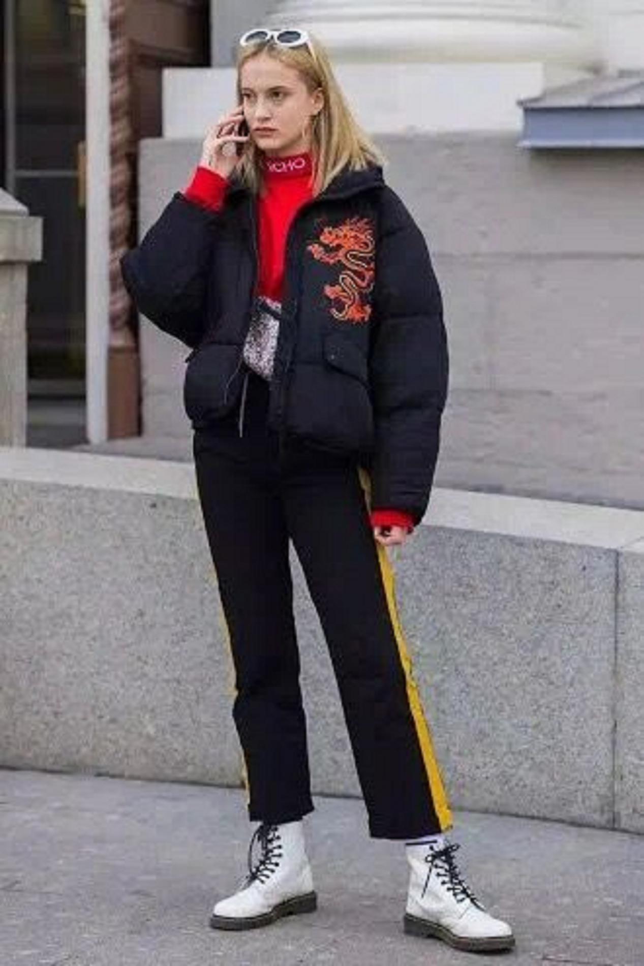 时尚马丁靴-马丁靴时尚还是面包鞋时尚好看(图20) 马丁靴时尚还是面包鞋时尚好看_时尚马丁靴_马丁靴时尚搭配图片女