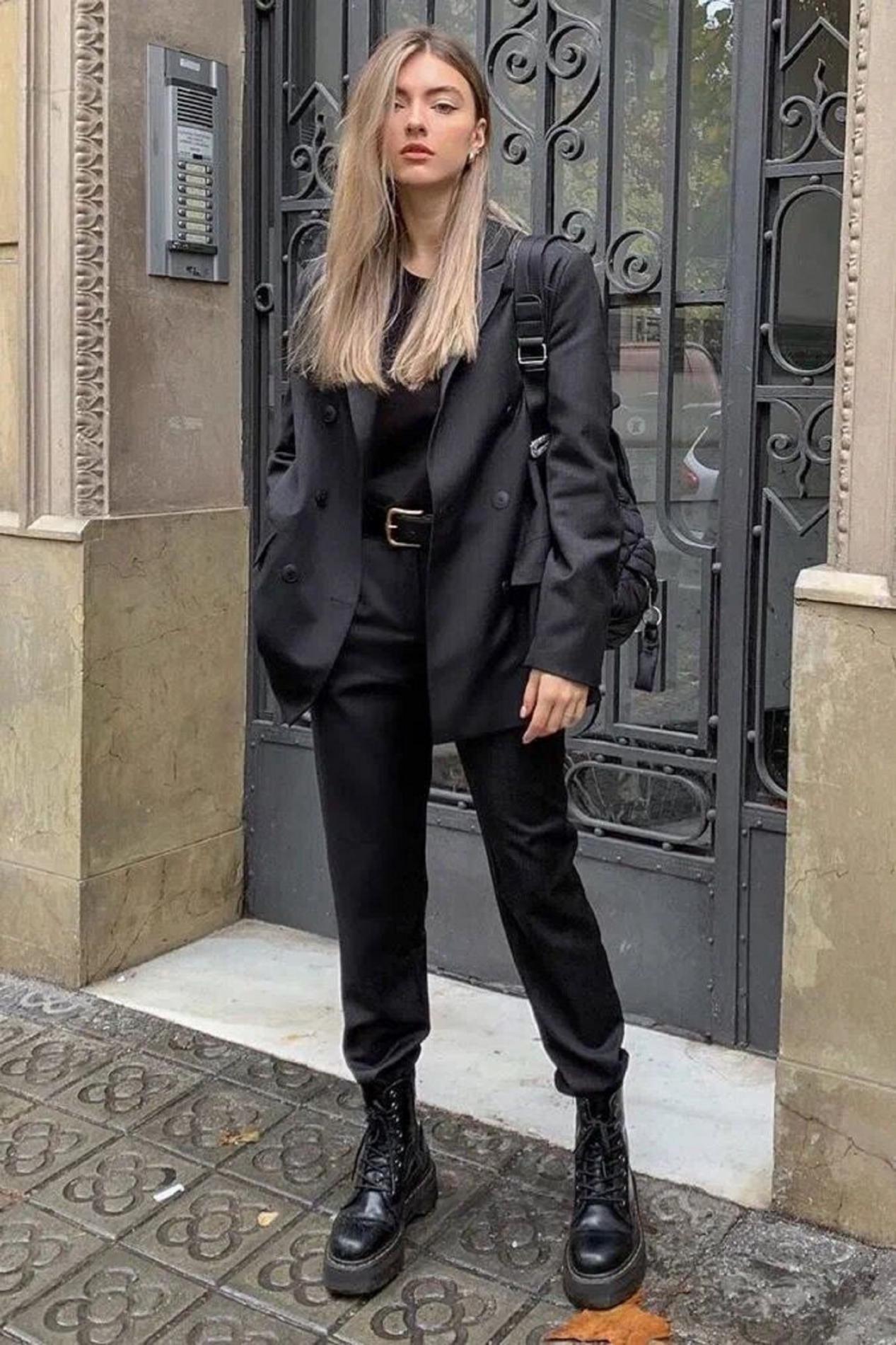 时尚马丁靴-马丁靴时尚还是面包鞋时尚好看(图23) 时尚马丁靴_马丁靴时尚还是面包鞋时尚好看_马丁靴时尚搭配图片女