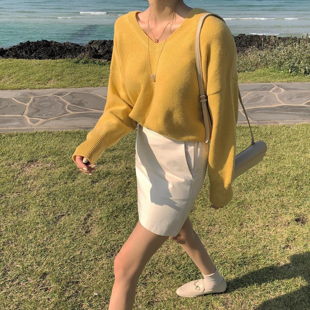 短皮草外套怎么搭配好看_短款皮草外套搭配什么裤子_时尚皮草外套短款