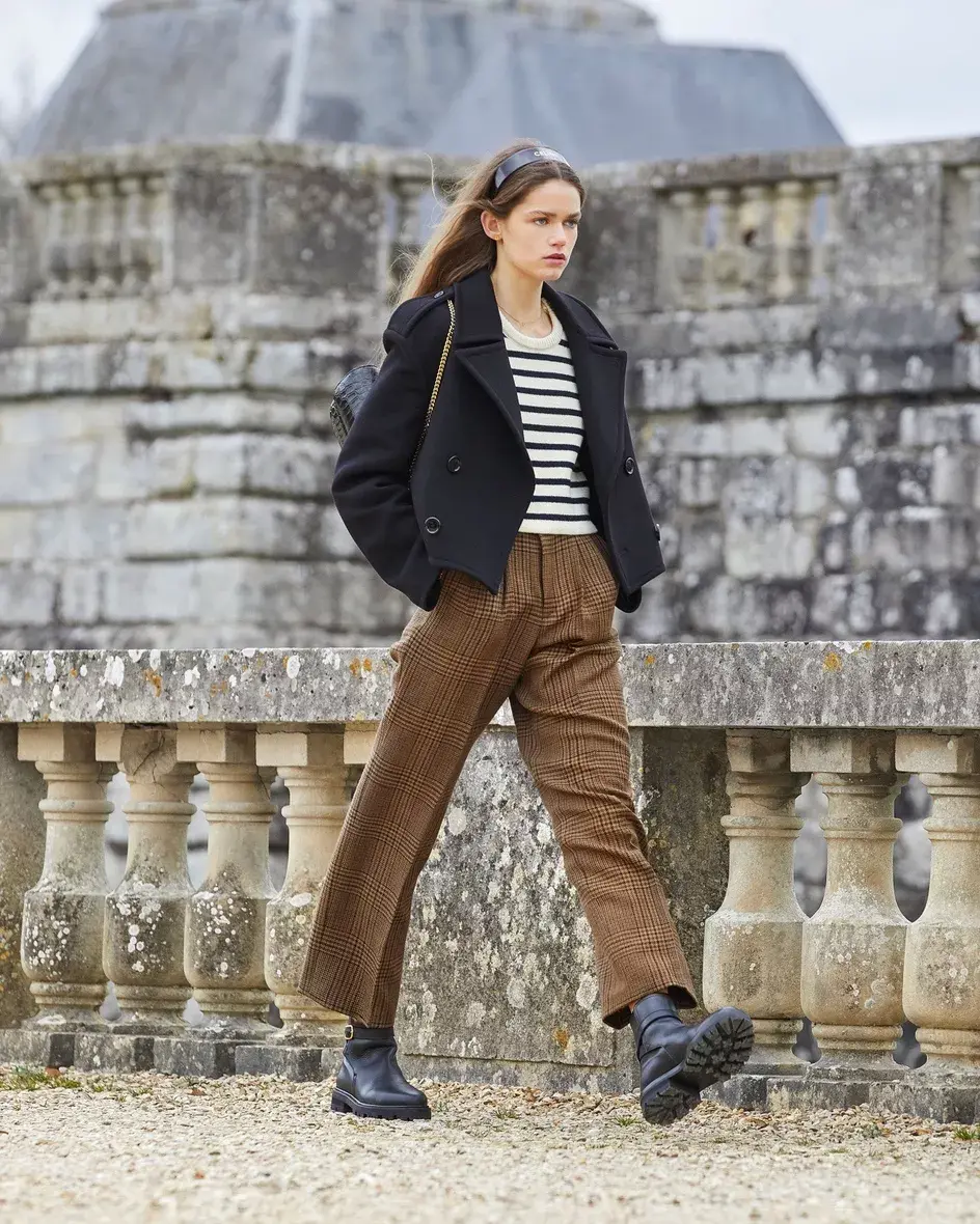 马丁靴时尚吗_马丁靴时尚穿搭_时尚马丁靴