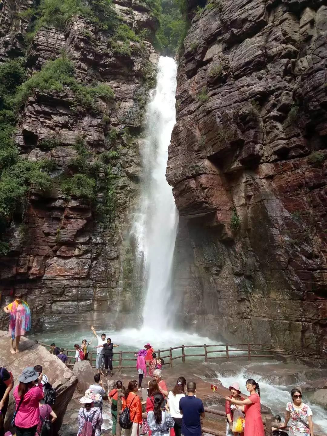 郑州到郭亮村旅游攻略_河南郭亮村自驾游攻略_郭亮村离郑州多远