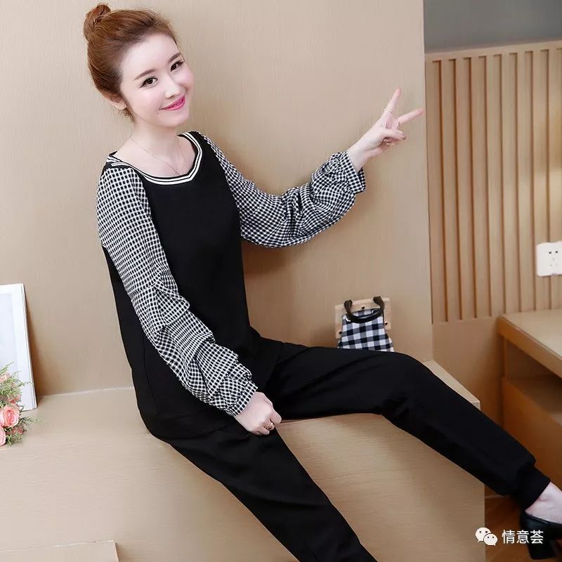 秋装时尚连衣裙-连衣裙秋装(图13) 连衣裙秋装_连衣裙时尚秋装搭配图片_秋装时尚连衣裙