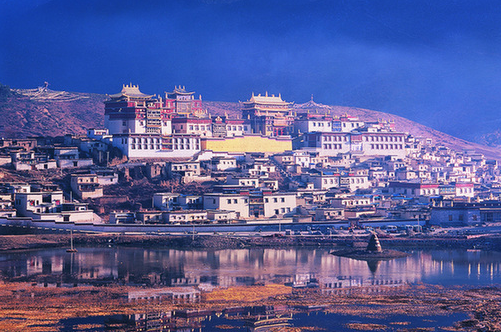 云南香格里拉旅游攻略 网-云南香格里拉攻略自助游攻略(图9) 云南香格里拉旅游攻略 网_云南香格里拉游玩攻略_云南香格里拉攻略自助游攻略