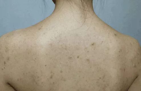 打底衫时尚批发拿货-打底衫女批发市场(图18) 打底衫批发网_打底衫时尚批发拿货_打底衫女批发市场