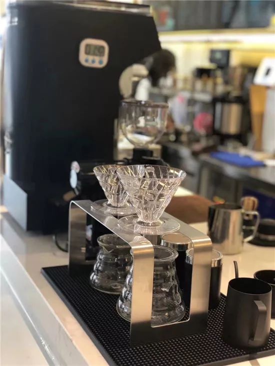 九鼎轩时尚火锅-九鼎轩火锅吃一顿多少钱(图12) 九鼎轩火锅吃一顿多少钱_九鼎轩火锅菜单_九鼎轩时尚火锅