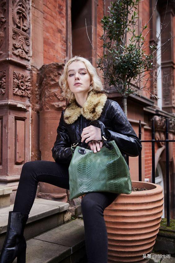 时尚包包2024款图片-时尚包包图片手绘(图6) 时尚包包2024款图片_2021时尚包_时尚包包图片手绘