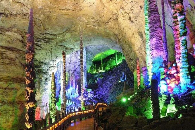 湖南衡山长沙旅游攻略_长沙出发衡山一日游散团_长沙衡山门票多少钱