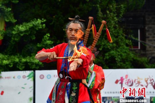 湘西红石林旅游攻略_湘西红石林景区门票_湘西红石林景区