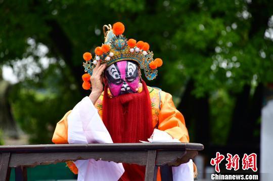 湘西红石林景区_湘西红石林景区门票_湘西红石林旅游攻略