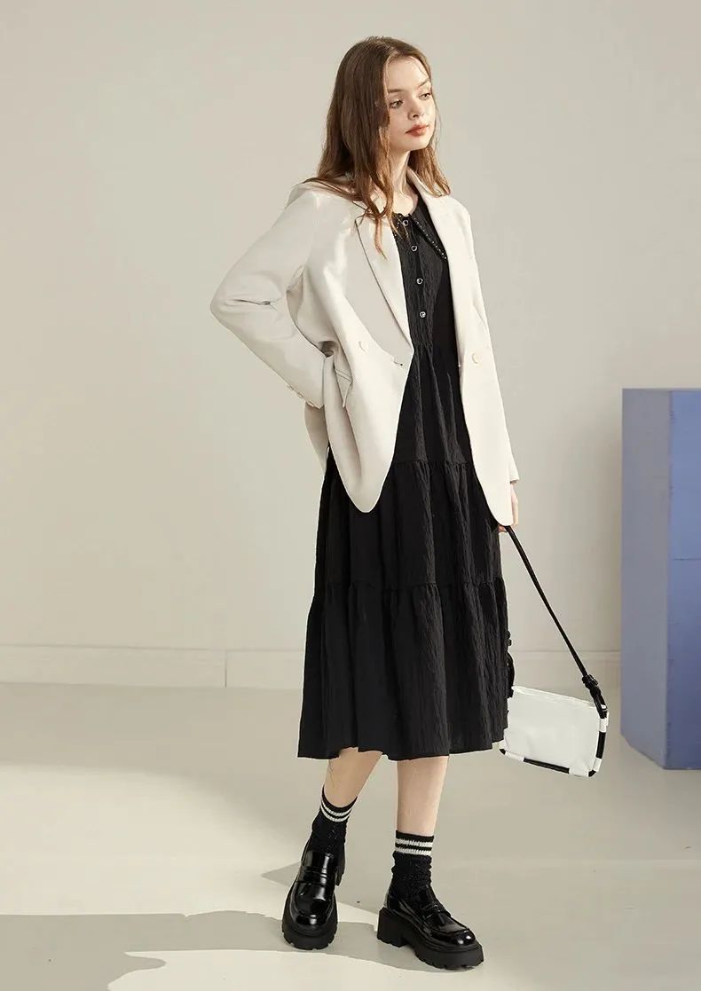 西装一粒扣怎么扣_单粒扣西装时尚搭配_西装配什么扣子