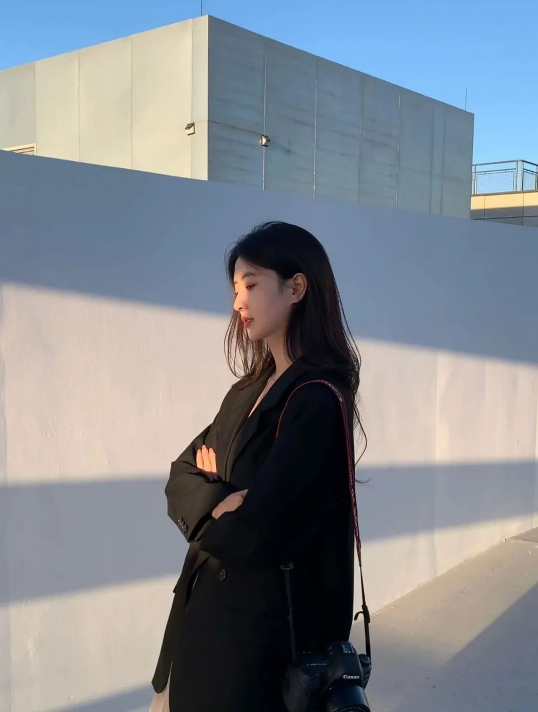 西装一粒扣怎么扣_单粒扣西装时尚搭配_西装配什么扣子