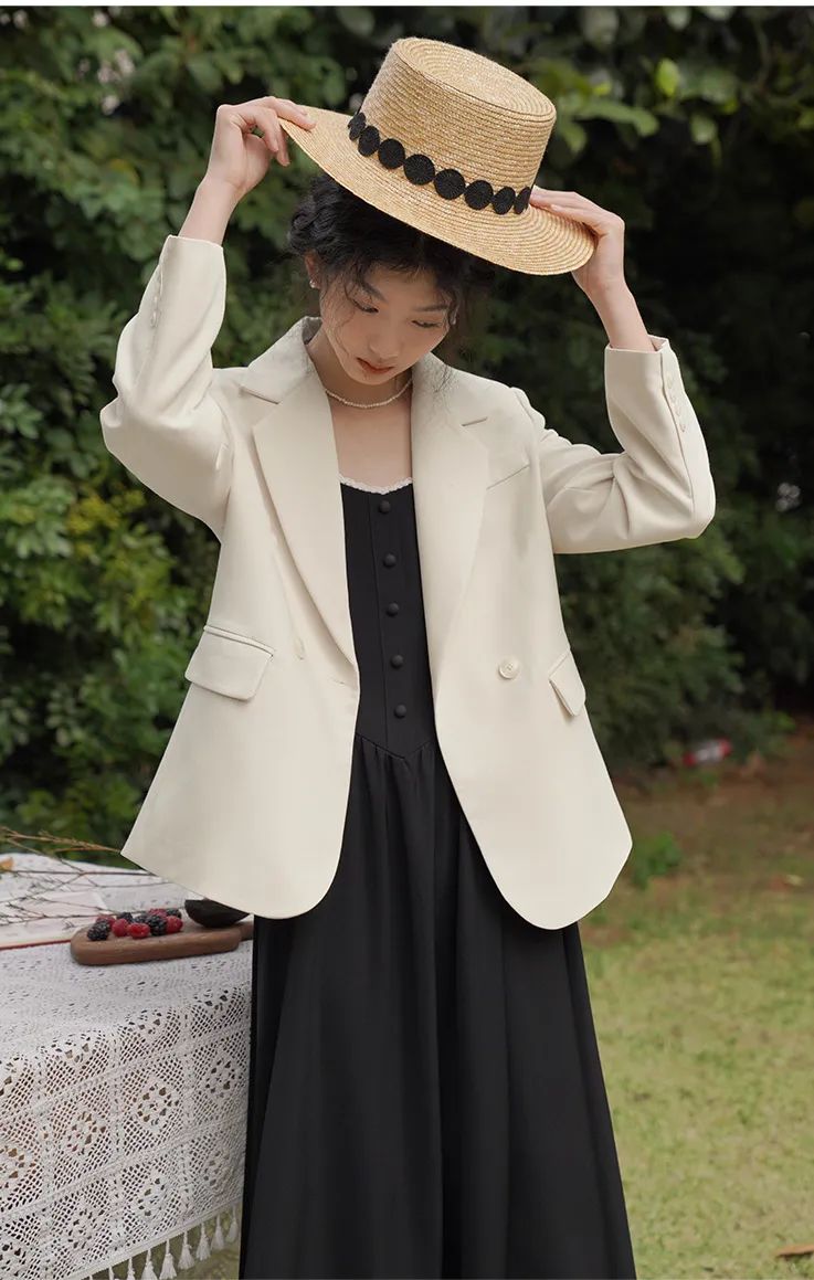 西装一粒扣怎么扣_单粒扣西装时尚搭配_西装配什么扣子