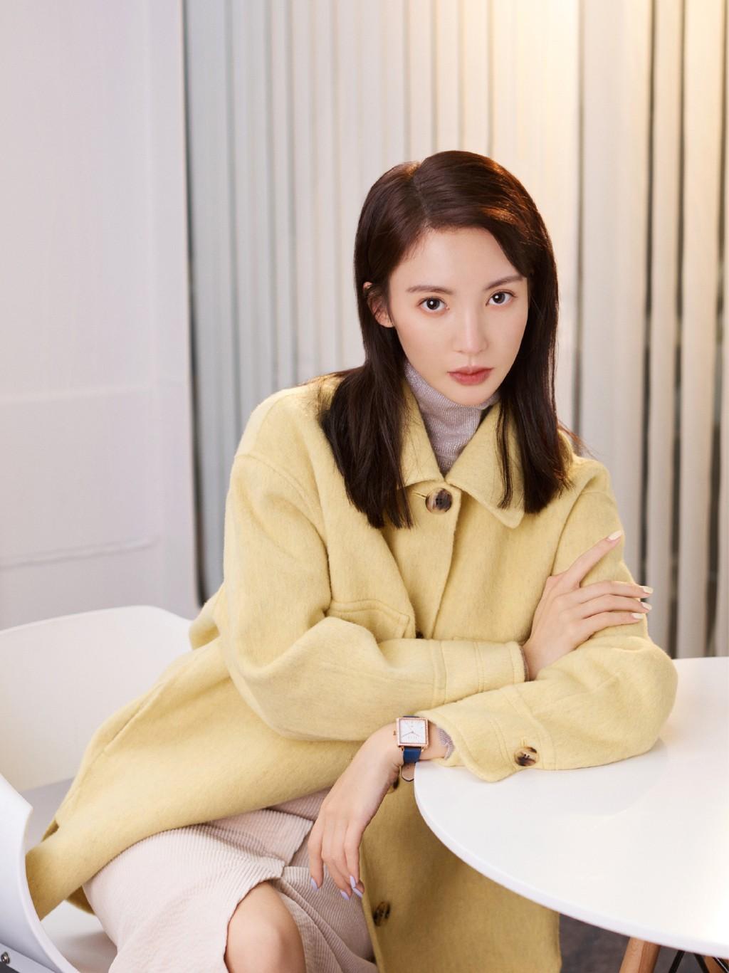 短发搭配时尚秋装_短发搭配时尚秋装好看吗_短发搭配时尚秋装图片