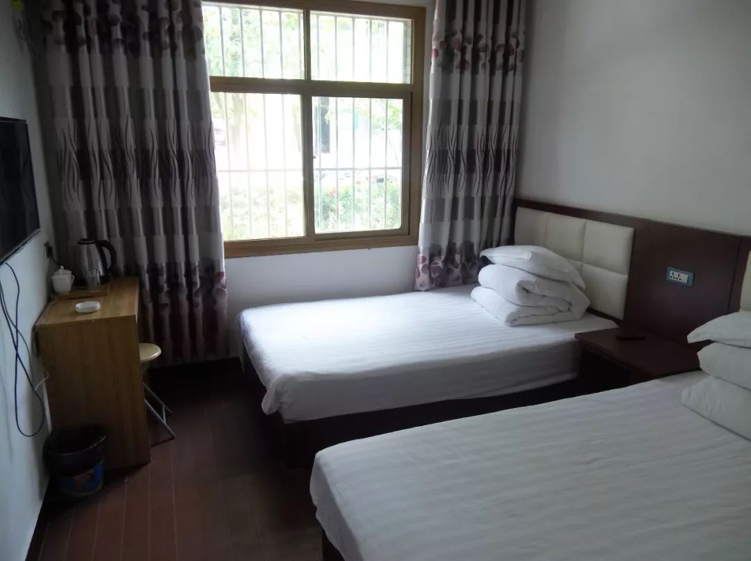 河南白云山旅游攻略-河南白云山旅游攻略(图23) 河南白云山旅游攻略_河南白云山旅游攻略_河南白云山旅游攻略