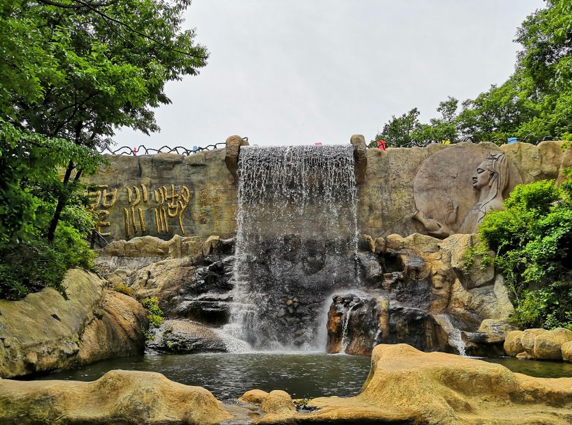 河南白云山旅游攻略-河南白云山旅游攻略(图3) 河南白云山旅游攻略_河南白云山旅游攻略_河南白云山旅游攻略