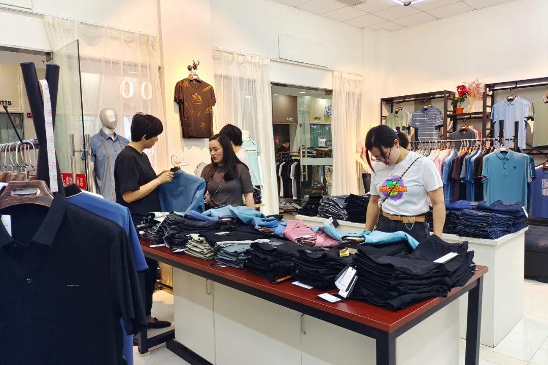 时尚女包市场-时尚女包厂家批发货源(图10) 时尚女包市场_时尚女包厂家批发货源_时尚女包市场前景