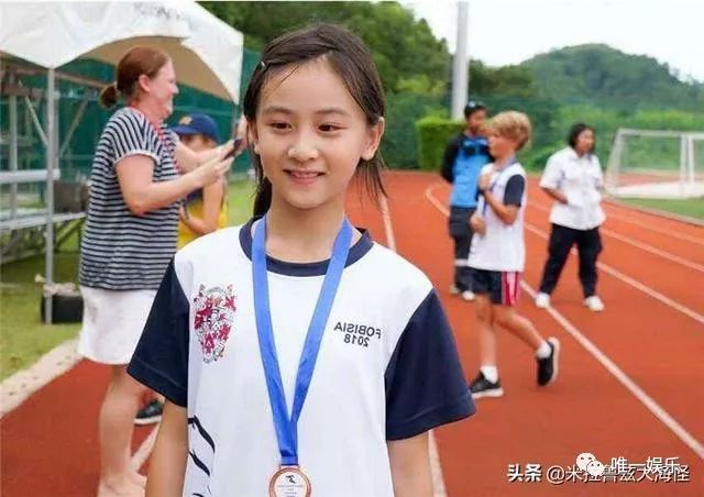 芭比公主时尚达人-芭比公主之时尚达人(图13) 芭比公主之时尚达人_芭比公主时尚专家_芭比公主时尚达人