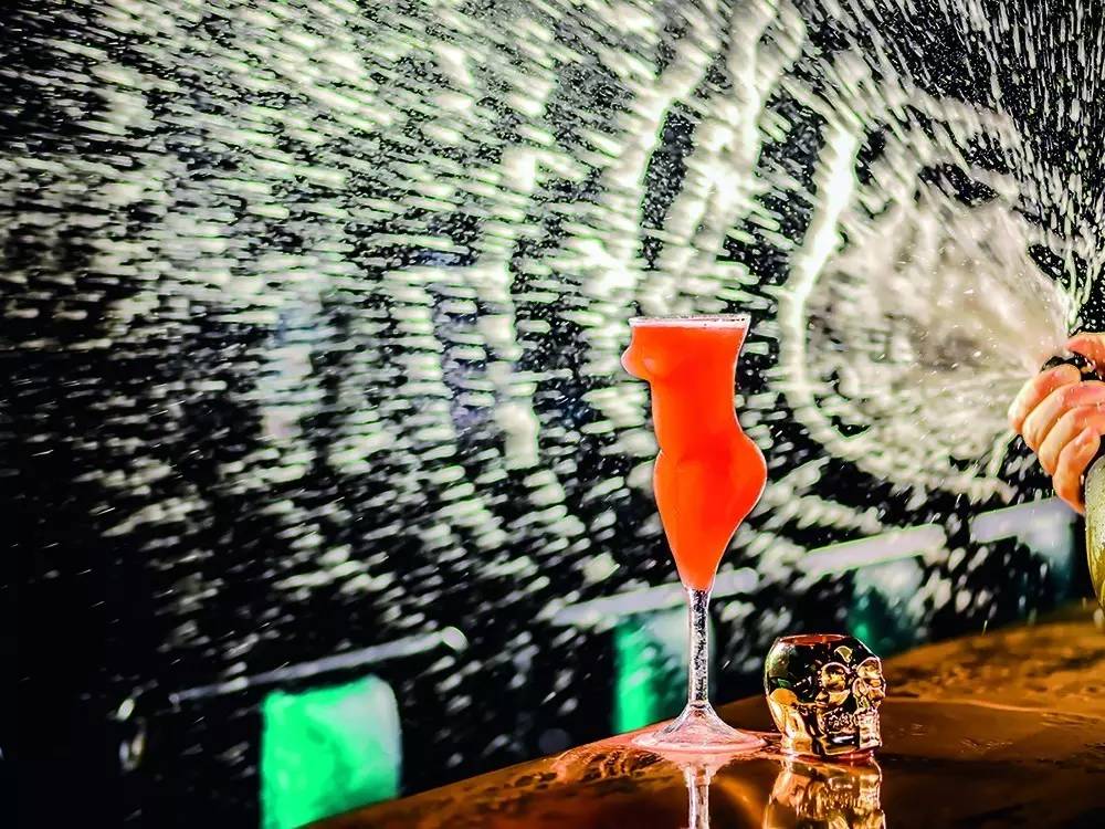 时尚餐厅-餐厅时尚装修(图34) 餐厅时尚名字大全_餐厅时尚装修_时尚餐厅