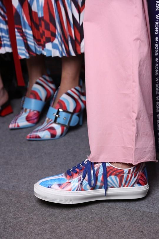 时尚潮流皮鞋-潮流皮鞋有哪些牌子(图5) 时尚潮流皮鞋_潮流皮鞋有哪些牌子_皮鞋流行款式