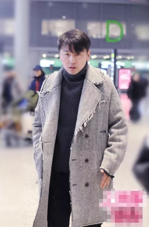 时尚胖女孩-2020胖女孩时尚发型(图19) 胖女人时尚_时尚胖女孩_2020胖女孩时尚发型