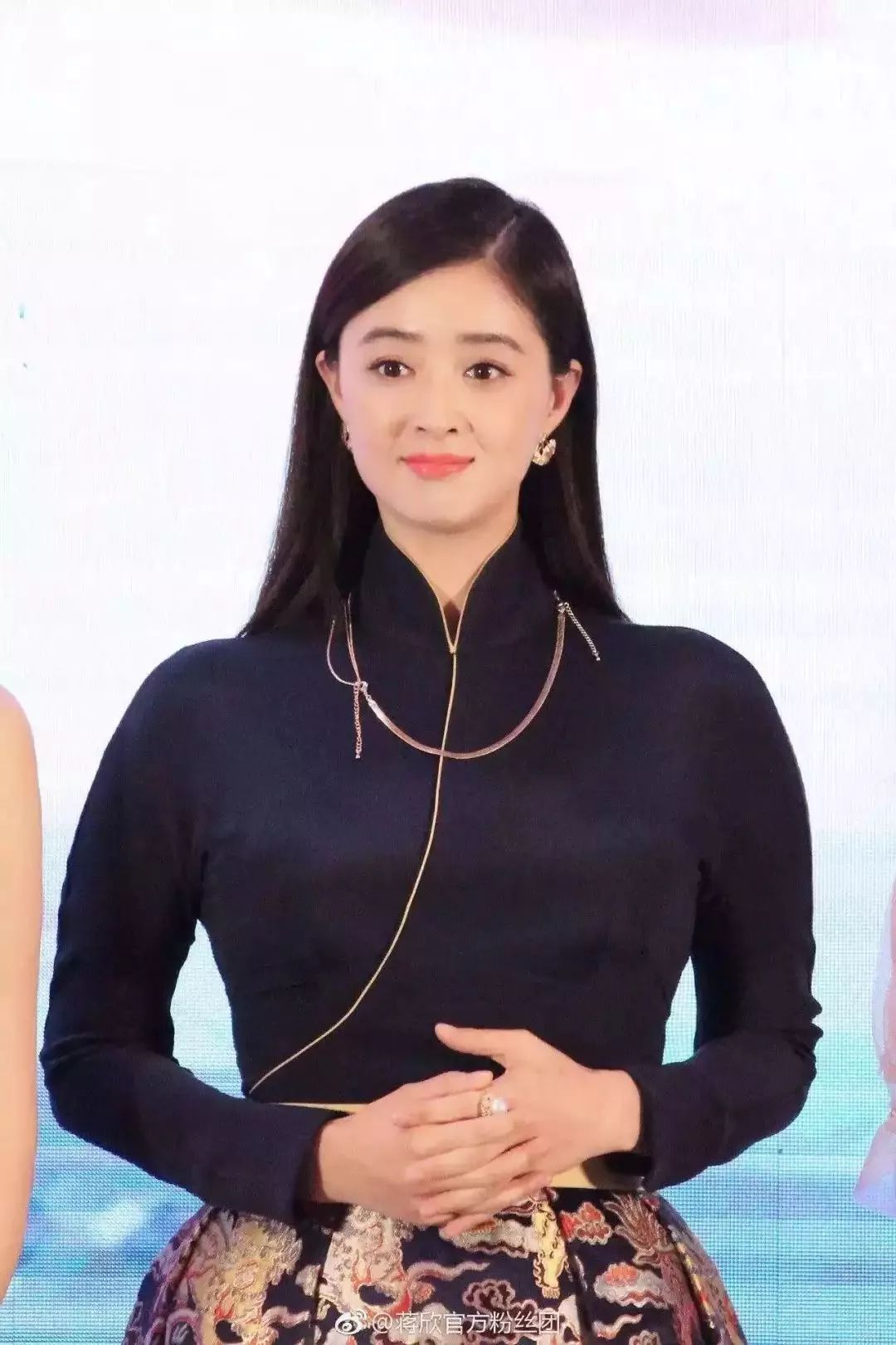 时尚胖女孩-2020胖女孩时尚发型(图3) 2020胖女孩时尚发型_胖女人时尚_时尚胖女孩