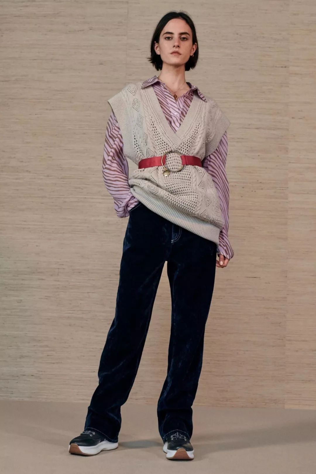 时尚胖女孩-2020胖女孩时尚发型(图43) 时尚胖女孩_2020胖女孩时尚发型_胖女人时尚