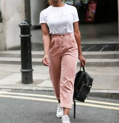 时尚胖女孩-2020胖女孩时尚发型(图48) 时尚胖女孩_2020胖女孩时尚发型_胖女人时尚