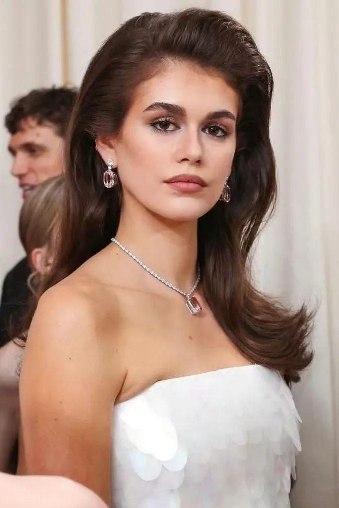 时尚造型师张进-时尚造型设计师(图2) 时尚造型设计师_时尚造型师张进_造型时尚师进张店怎么样