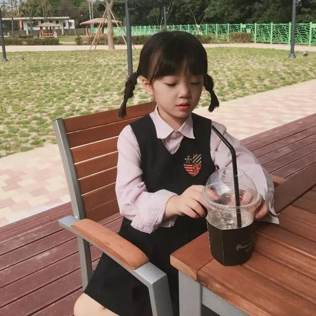 时尚纸娃娃-娃娃纸样(图114) 娃娃纸样_时尚纸娃娃_娃娃纸娃娃