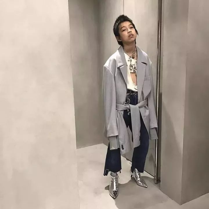 时尚纸娃娃-娃娃纸样(图26) 娃娃纸娃娃_娃娃纸样_时尚纸娃娃