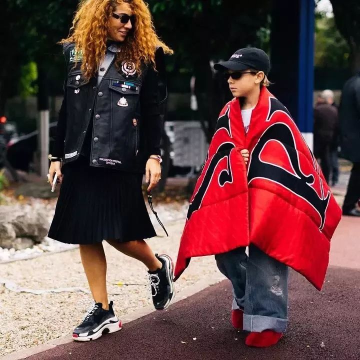 时尚纸娃娃-娃娃纸样(图34) 娃娃纸样_时尚纸娃娃_娃娃纸娃娃