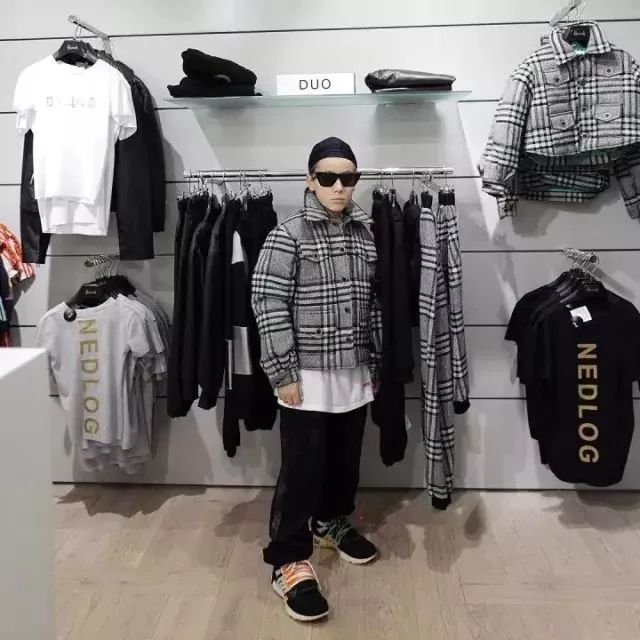 时尚纸娃娃-娃娃纸样(图37) 时尚纸娃娃_娃娃纸娃娃_娃娃纸样