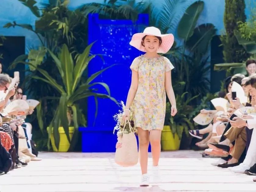 时尚纸娃娃-娃娃纸样(图4) 时尚纸娃娃_娃娃纸样_娃娃纸娃娃