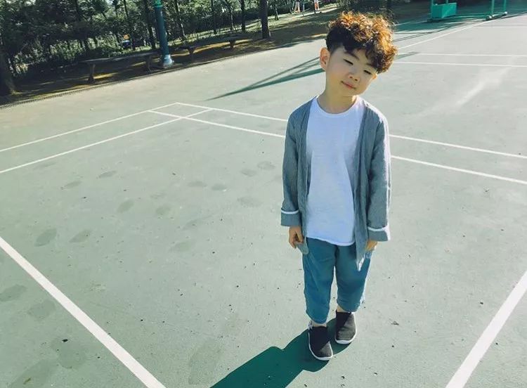 时尚纸娃娃-娃娃纸样(图71) 娃娃纸娃娃_娃娃纸样_时尚纸娃娃