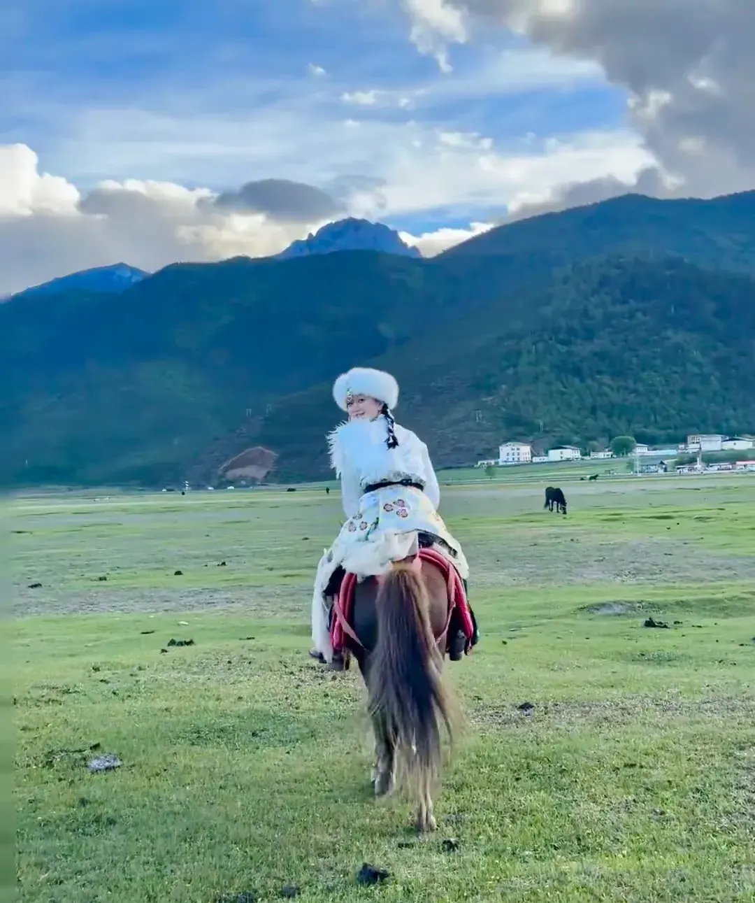 6月香格里拉旅游攻略_香格里拉5月旅游攻略_一月香格里拉旅游