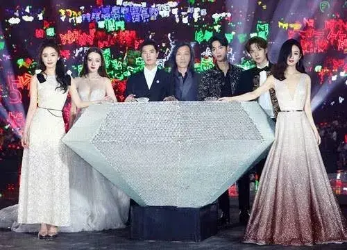 时尚造型师张进-造型时尚师进张店怎么样(图33) 造型时尚师进张店怎么样_时尚造型师张进_时尚造型师张进资料