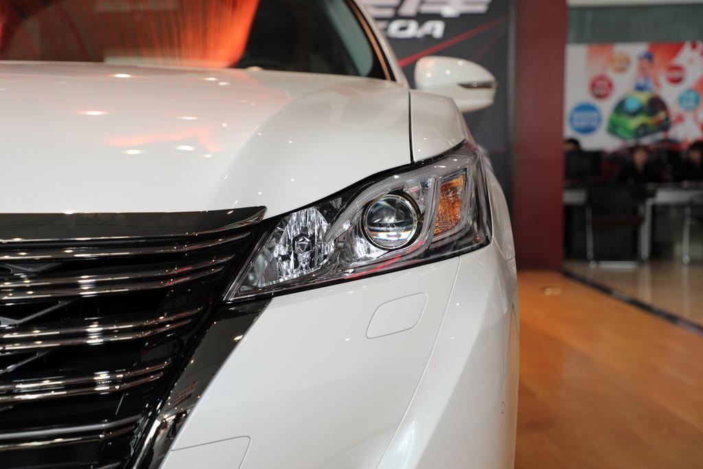 皇冠时尚版与运动版-皇冠运动版最新款多少钱(图3) 皇冠时尚限量版_皇冠时尚版与运动版_皇冠运动版最新款多少钱