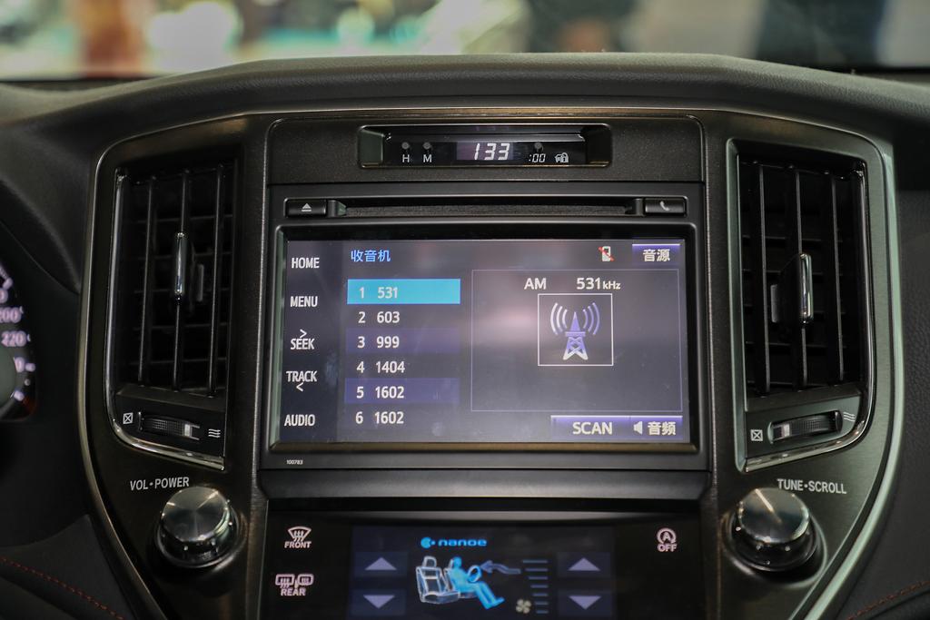 皇冠时尚版与运动版-皇冠运动版最新款多少钱(图10) 皇冠时尚版与运动版_皇冠运动版最新款多少钱_皇冠时尚限量版