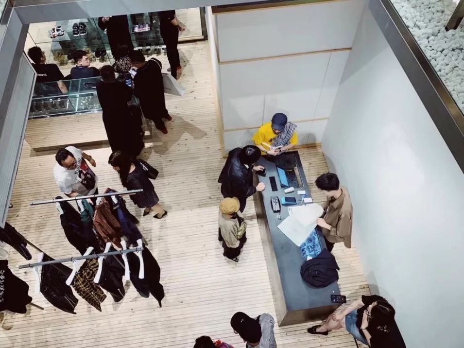 武汉时尚买手培训_武汉潮流买手店_武汉hch买手店