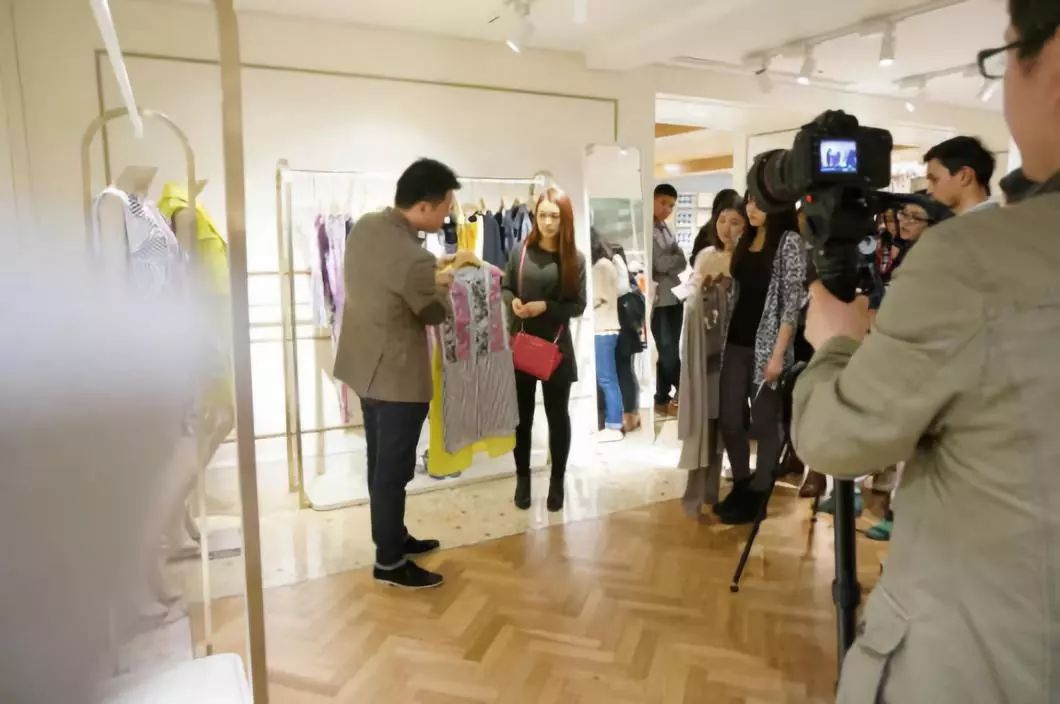 武汉时尚买手培训_武汉hch买手店_武汉潮流买手店