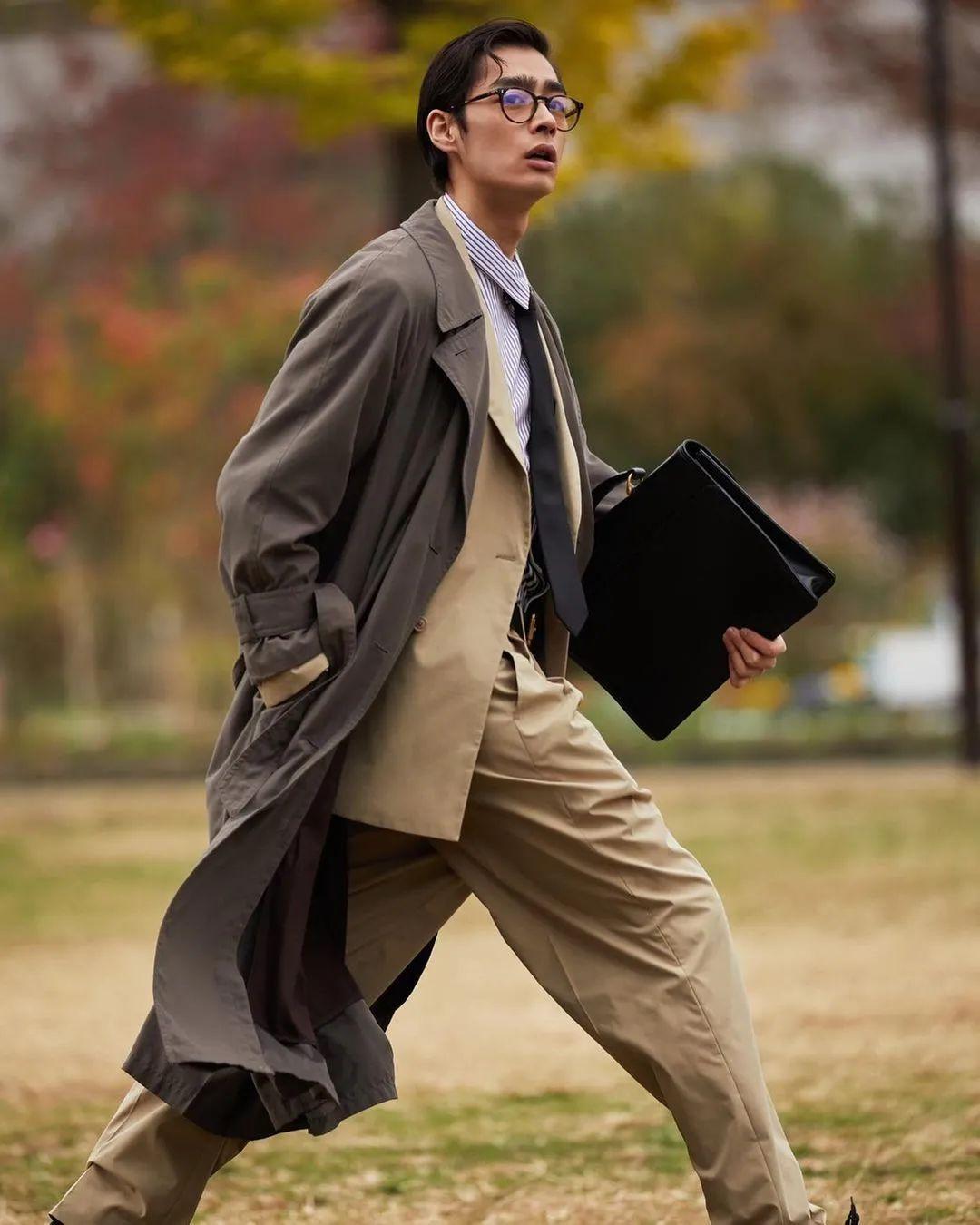 50年代意大利时尚-意大利时装秀(图10) 意大利时装杂志_50年代意大利时尚_意大利时装秀