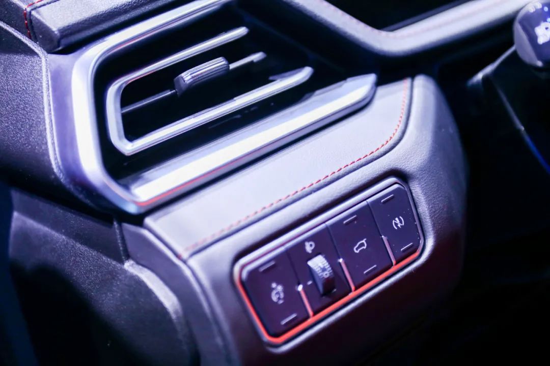 时尚博主胖丁_时尚博主胖_胖的时尚博主