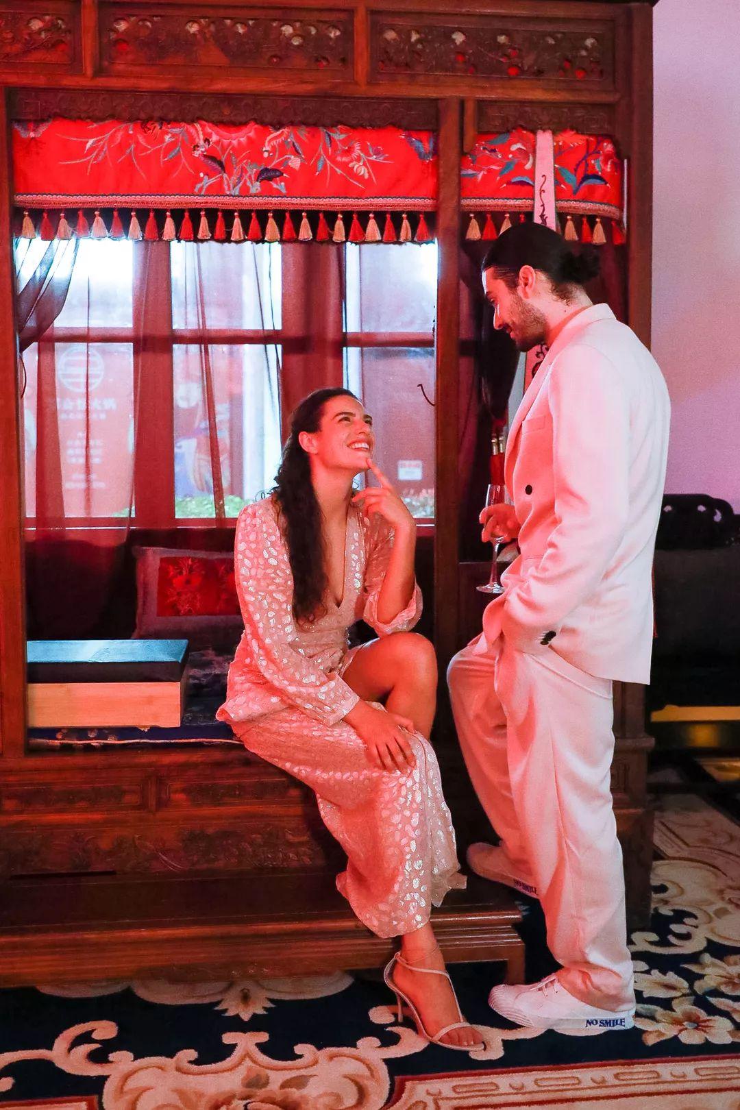 白领丽人服装品牌_时尚白领丽人_白领丽人是什么牌子